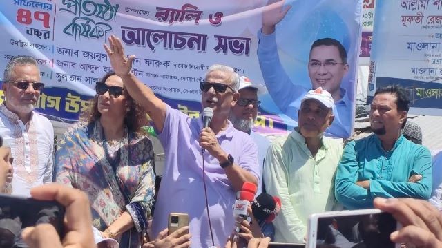 নির্বাচন বানচালের জন্য ভিপি নুরকে আহত করা হয়েছে: জয়নল আবেদিন ফারুক