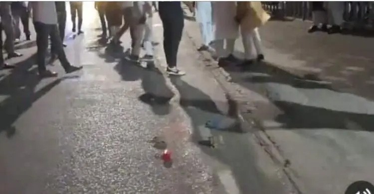 এবার এনসিপির কার্যালয়ের সামনে ককটেল বিস্ফোরণ