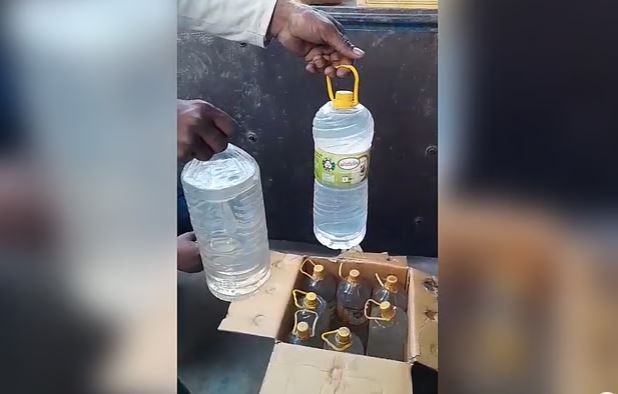 পঞ্চগড়ে টিসিবির তেলের বোতলে পানি, চালান ফেরত