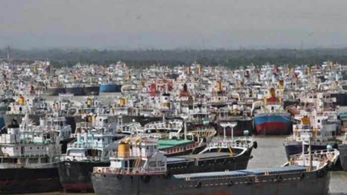 অবশেষে শৃঙ্খলায় ফিরছে ১০২২ লাইটার জাহাজ, বিডব্লিউটিসিসির বিশেষ সফটওয়্যার চালু