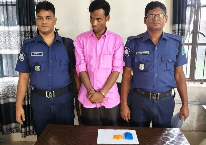 ফরিদপুরে সাংবাদিকতার আড়ালে মাদক ব্যবসা, ফের ইয়াবাসহ র‍্যাবের জালে সামাদ